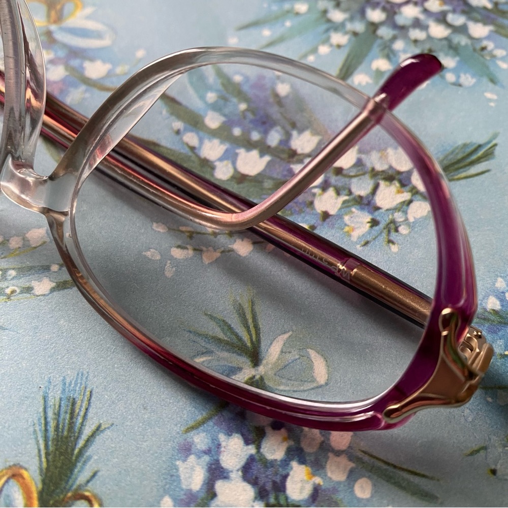 Retro Translucent Plastic Glasses - Picture 2 of 10